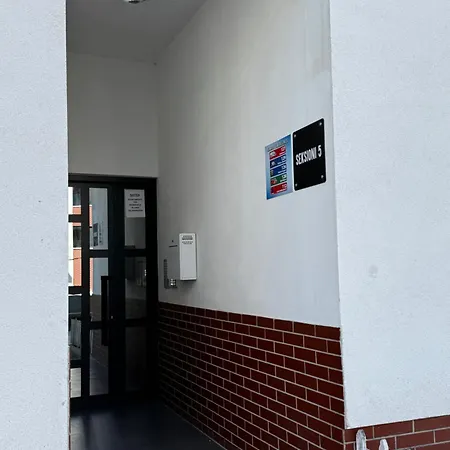 Cozy Flat Appartments In 公寓 地拉那