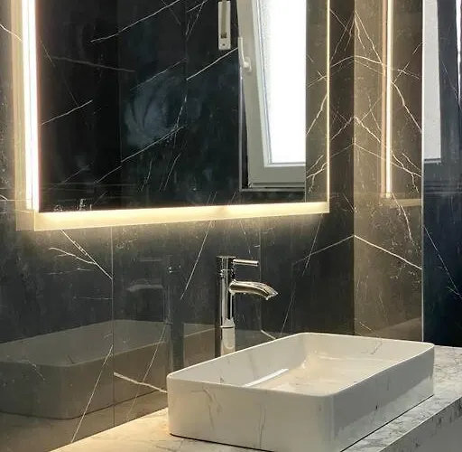 Cozy Flat Appartments In Тирана